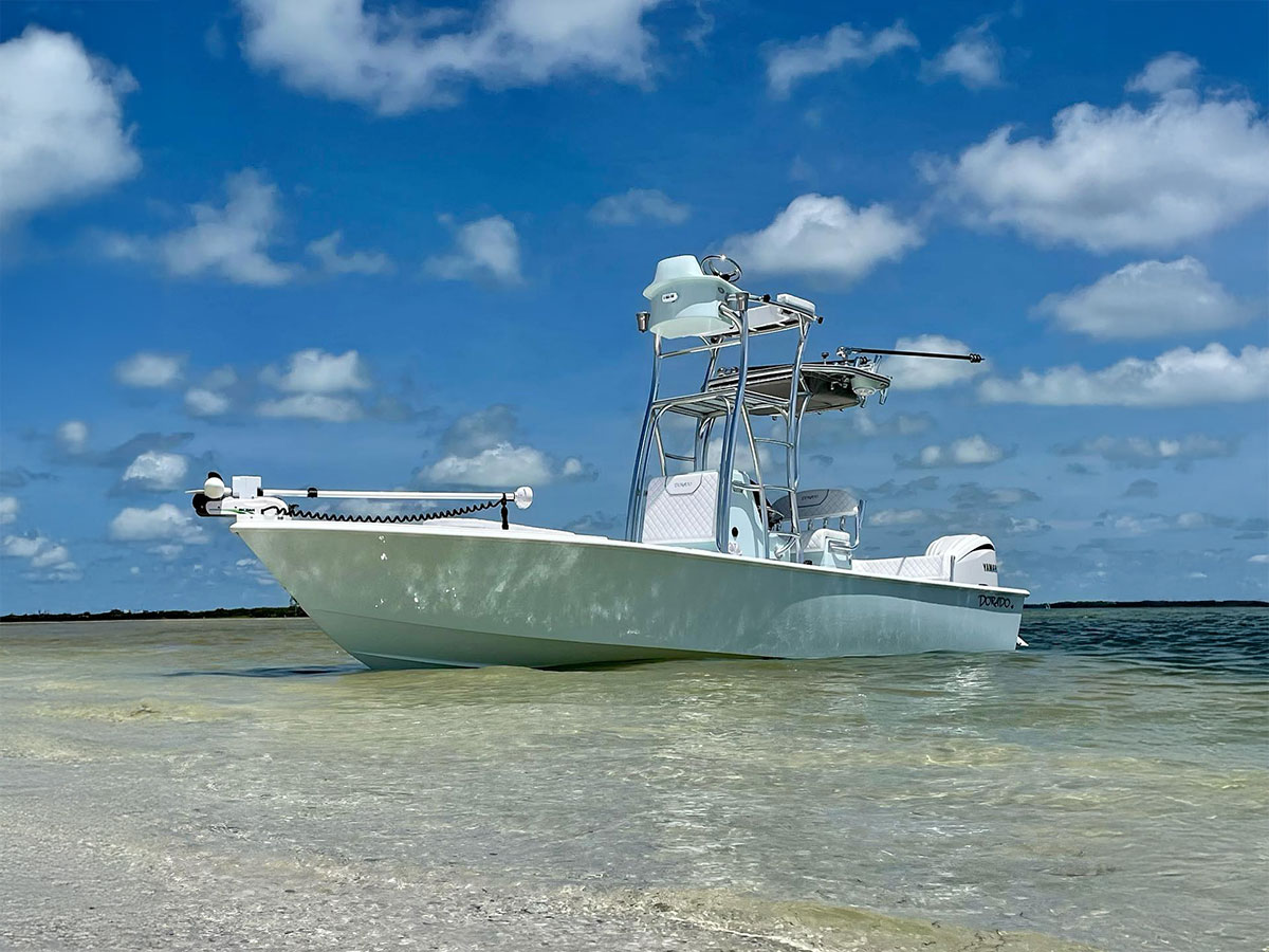 25 Dorado Flat Deck Custom Fishing Boat - Dorado Boats